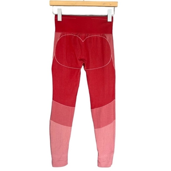 Gymshark Red Turbo Seemless Leggings - Picture 3 of 10